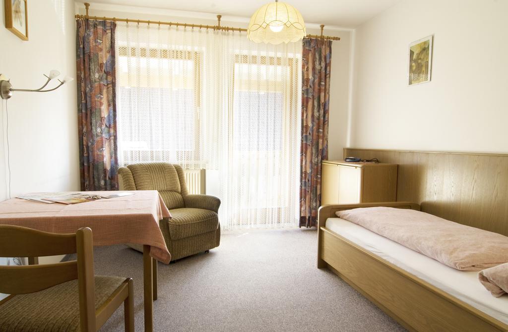 Pension Schwaiger Bad Gögging Habitación foto